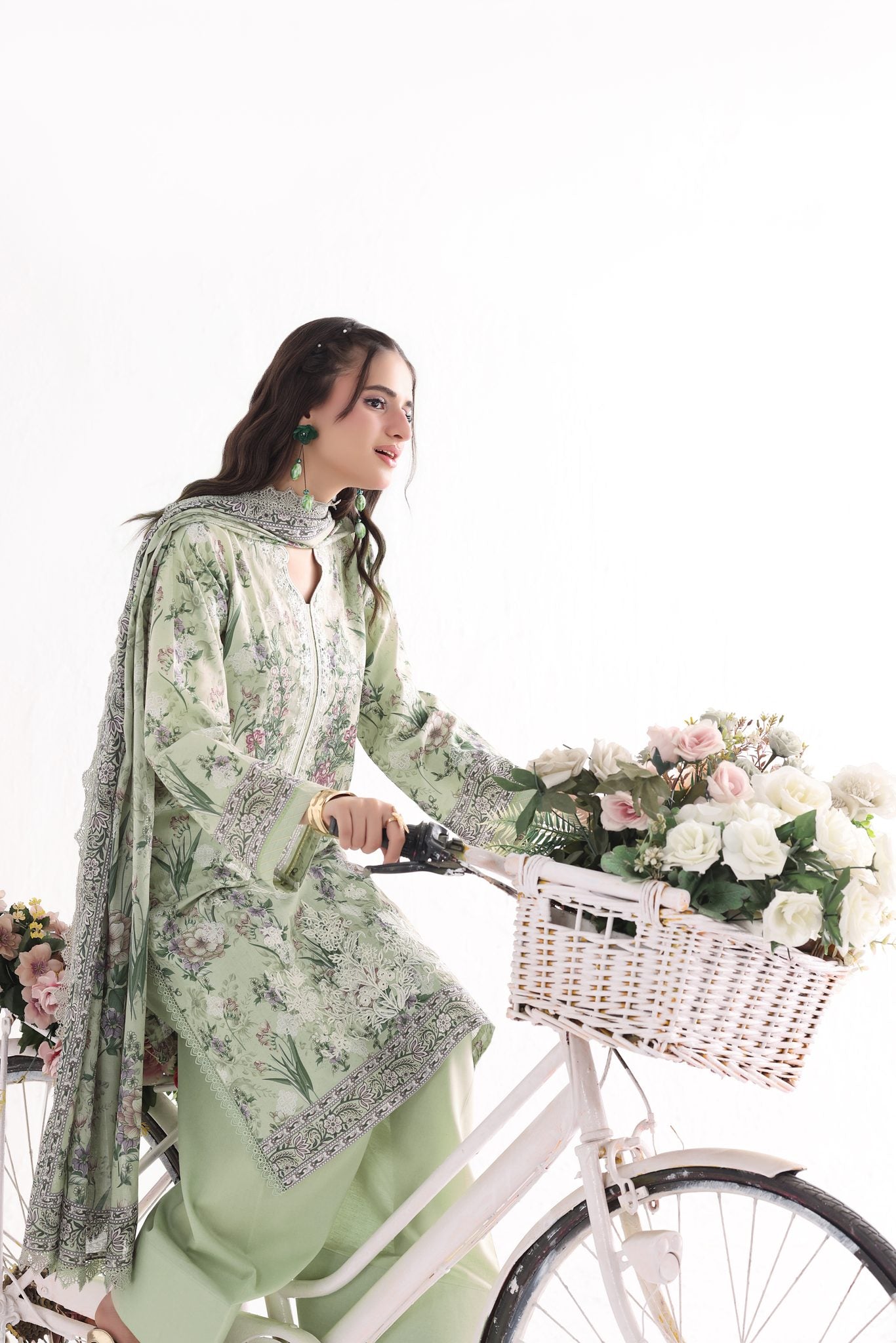 BAHAR - Embroidered Lawn 3 Piece