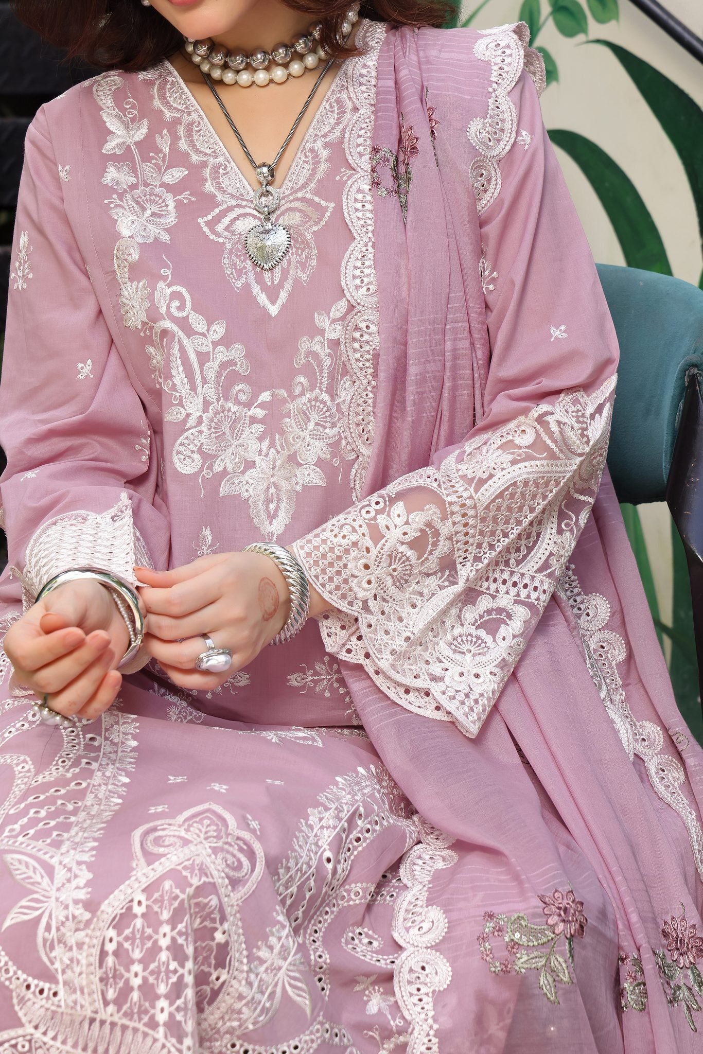 BLOOM PINK - Embroidered Lawn 3 Piece