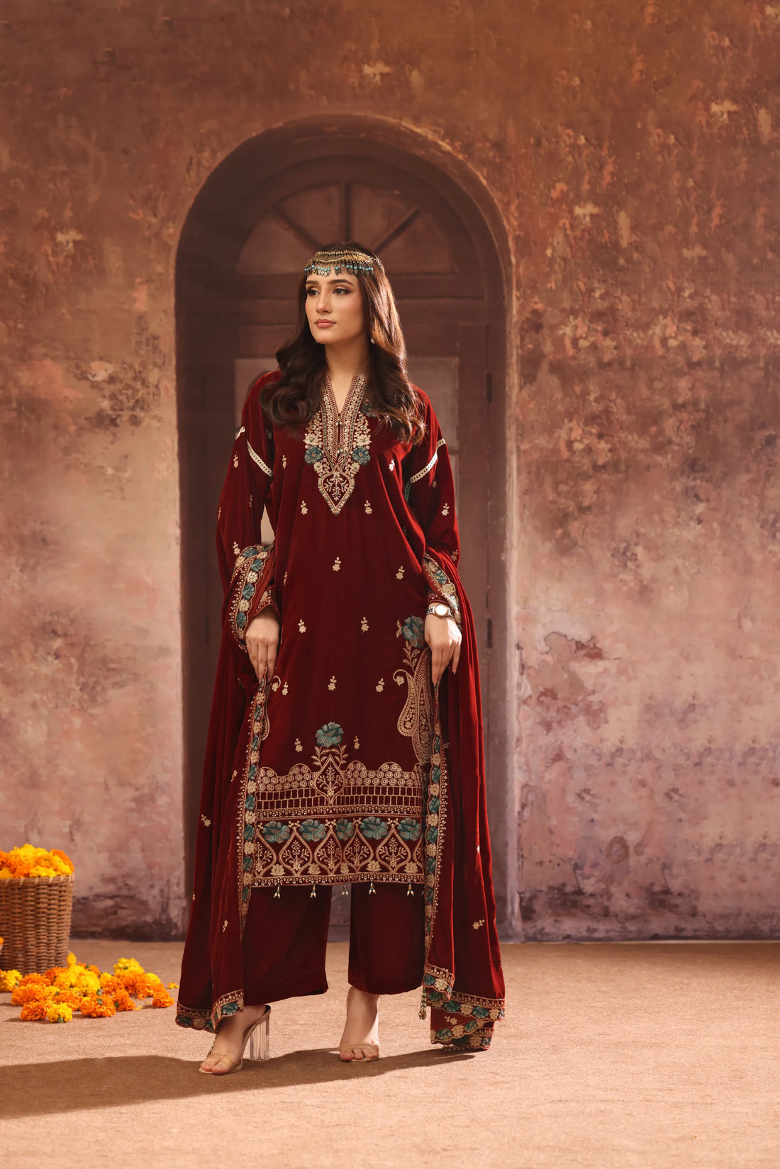 Gulposh Shiraz, Velvet Embroidered 3 Piece