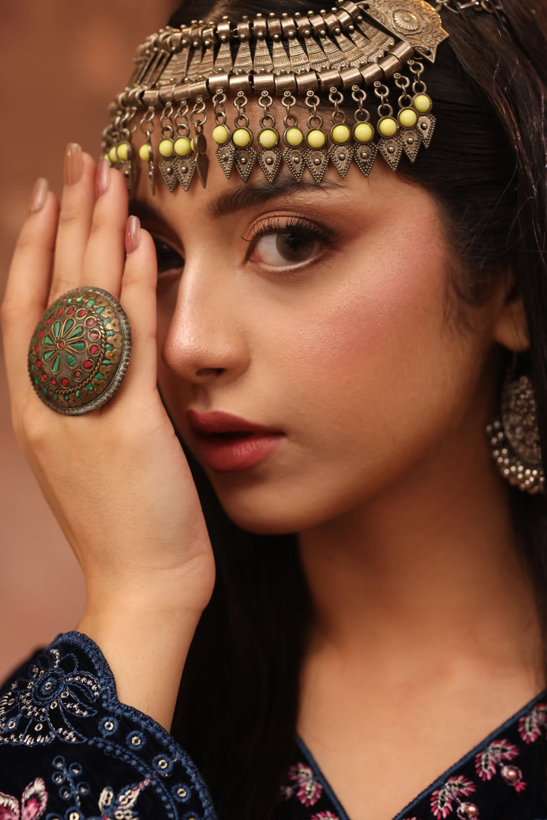 Gulposh Nilofar, Velvet Embroidered 3 Piece
