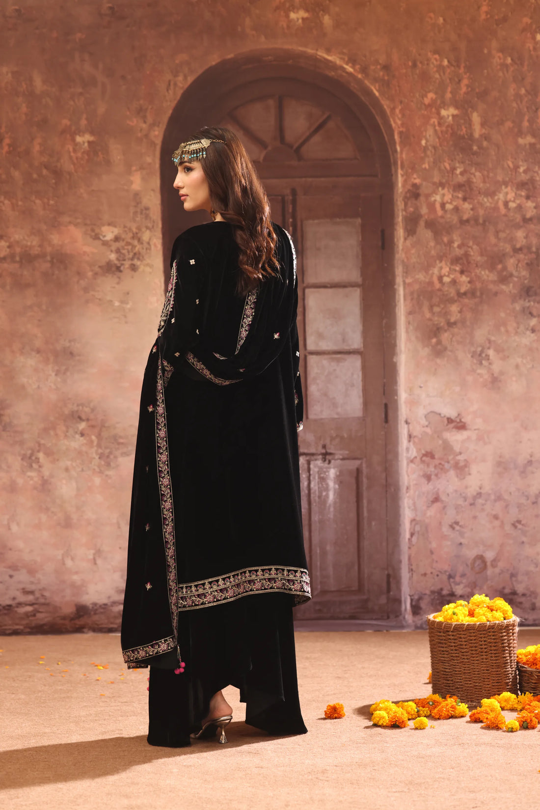 Gulposh Shabnam, Velvet Embroidered 3 Piece