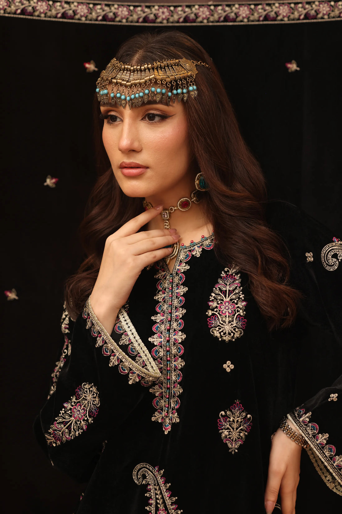 Gulposh Shabnam, Velvet Embroidered 3 Piece