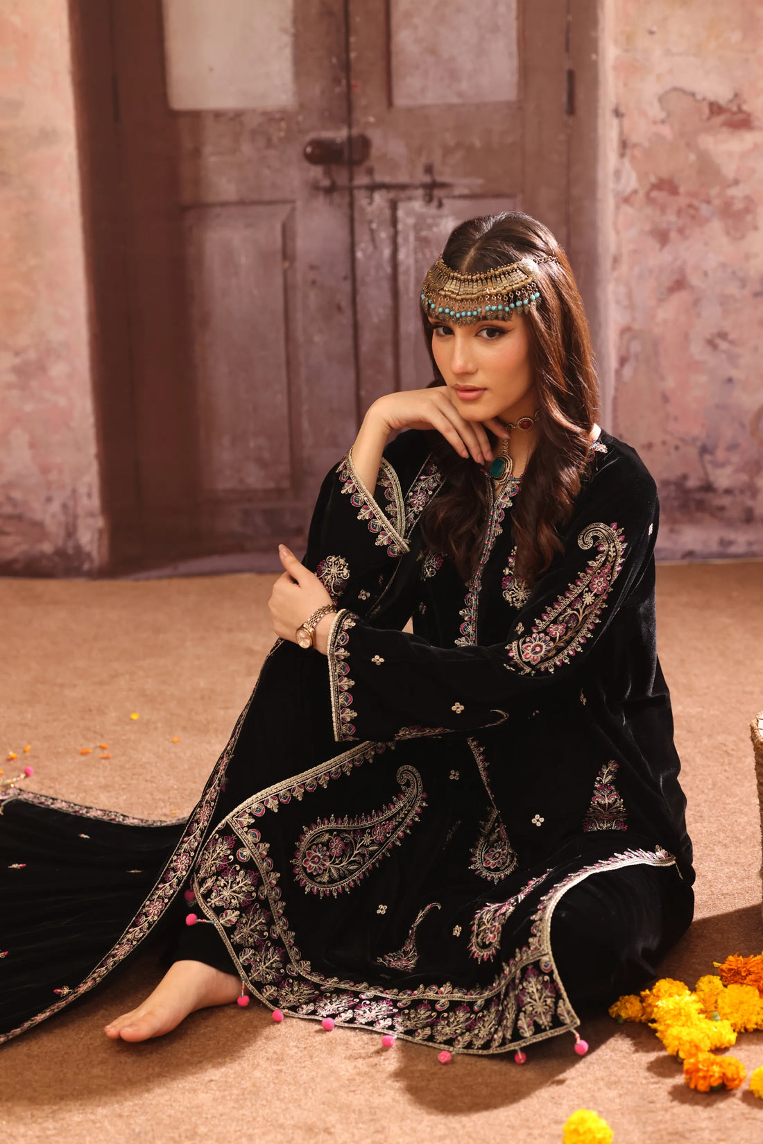 Gulposh Shabnam, Velvet Embroidered 3 Piece