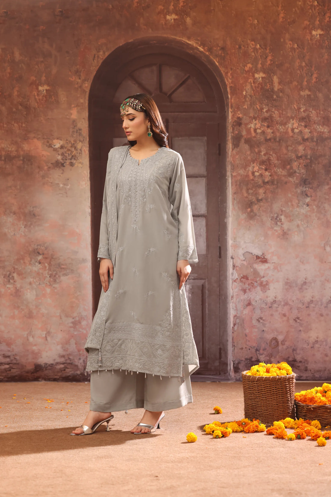 Gulposh Noor, Velvet Embroidered 3 Piece