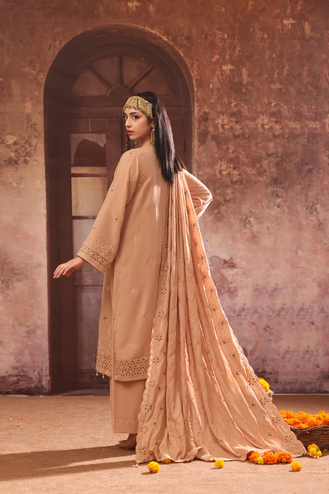 Gulposh Gulfishan, Velvet Embroidered 3 Piece