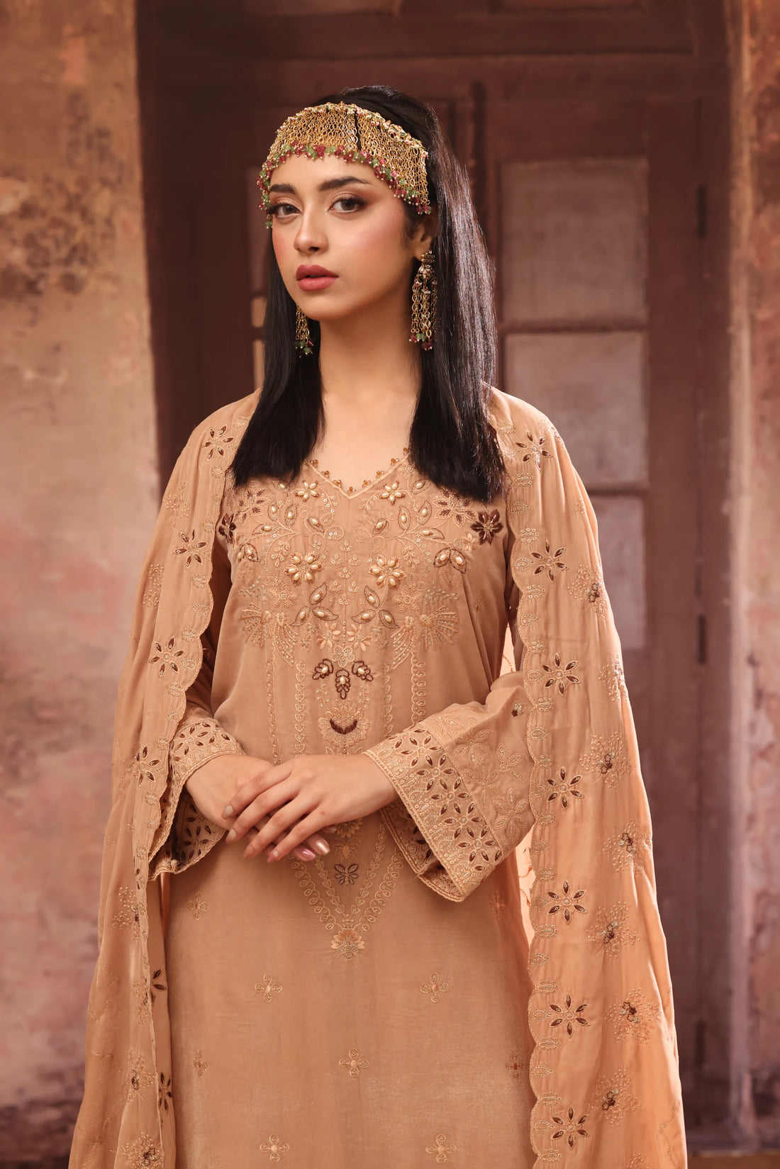 Gulposh Gulfishan, Velvet Embroidered 3 Piece