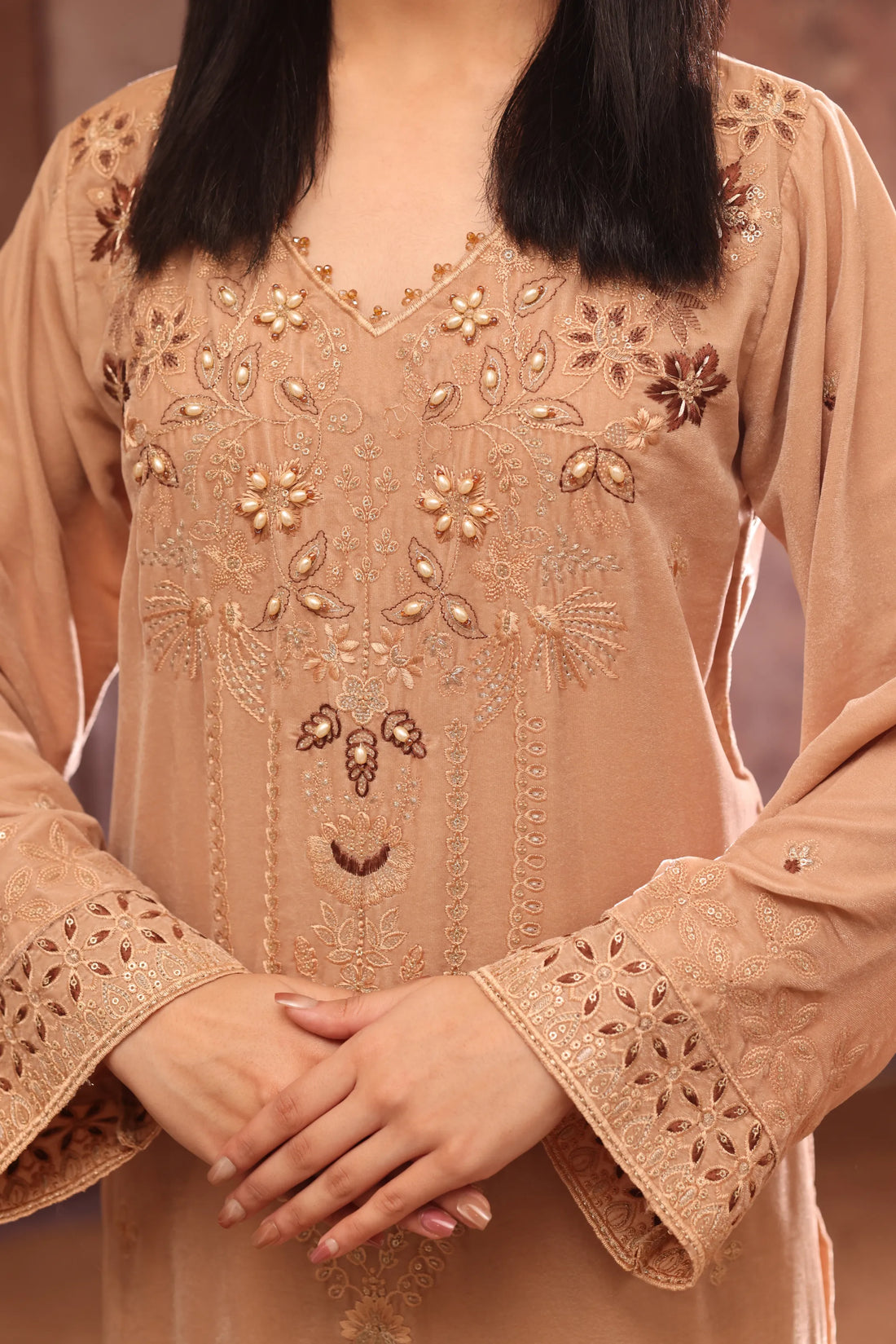 Gulposh Gulfishan, Velvet Embroidered 3 Piece