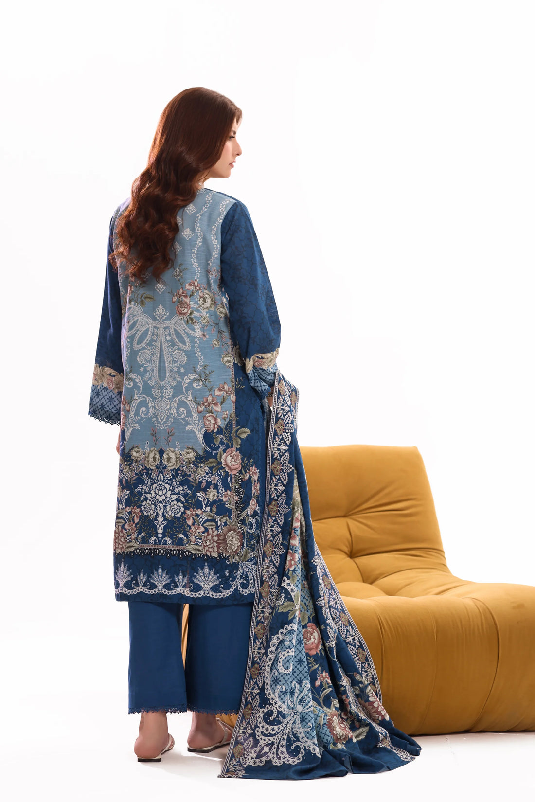 Kaari Firozah, Khaddar Embroidered 3 Piece