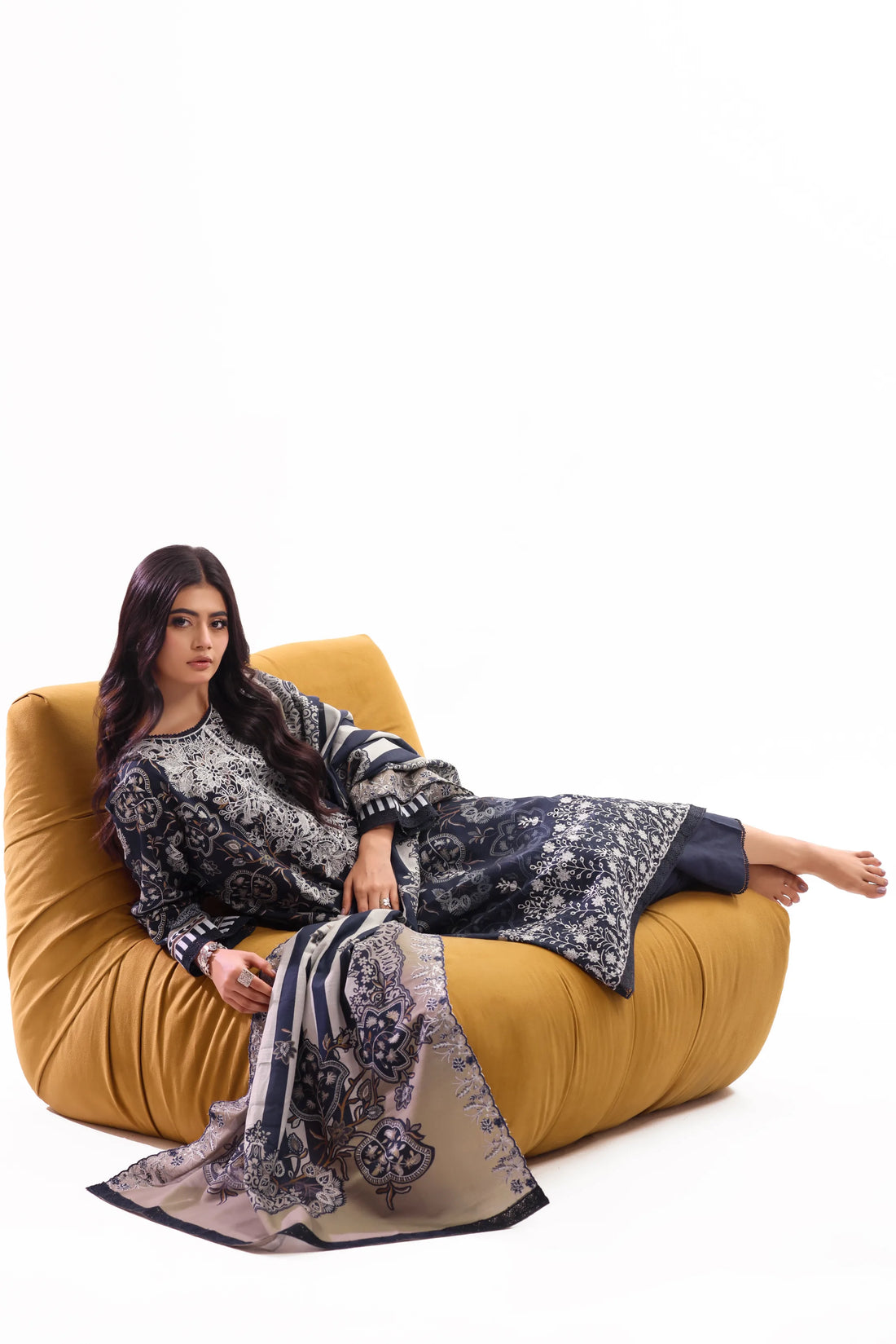 Kaari Neelam, Khaddar Embroidered 3 Piece