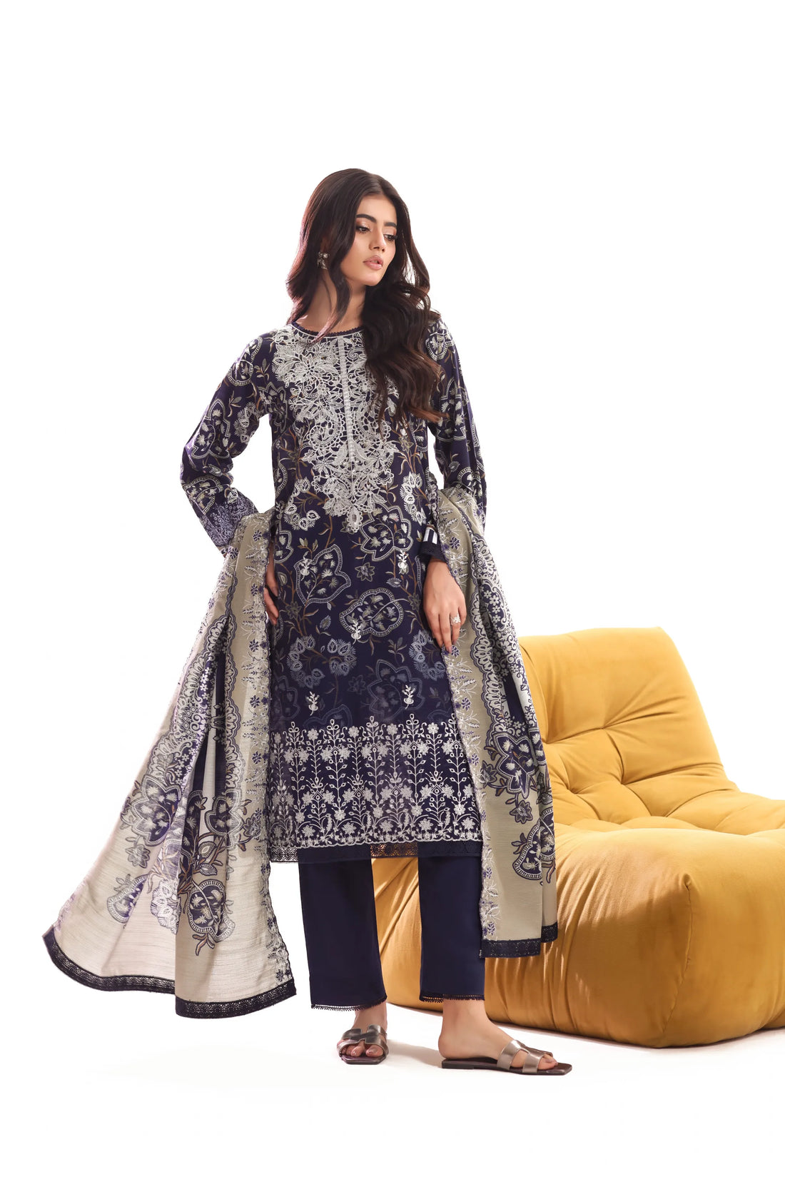 Kaari Neelam, Khaddar Embroidered 3 Piece
