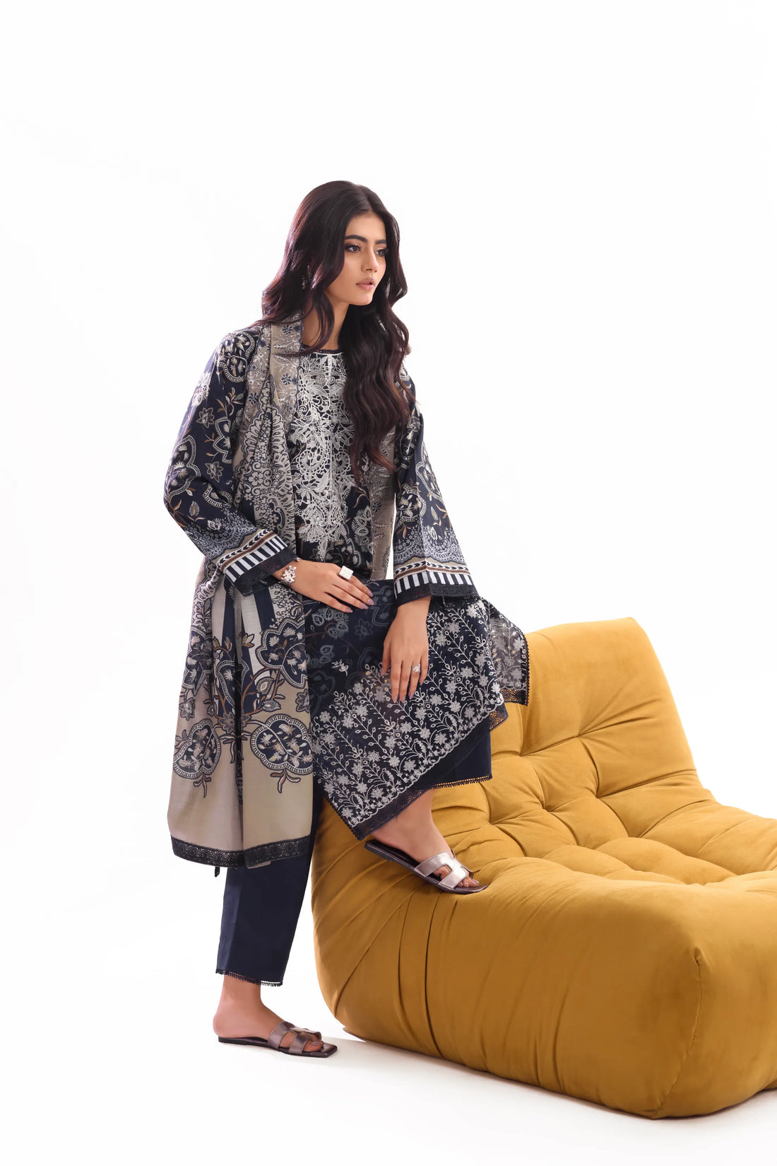 Kaari Neelam, Khaddar Embroidered 3 Piece