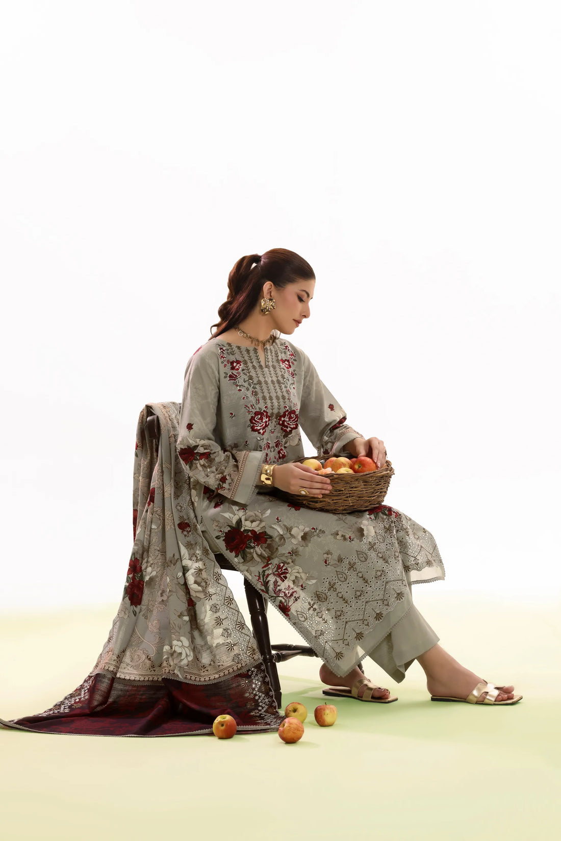 Kaari Sheesham, Khaddar Embroidered 3 Piece