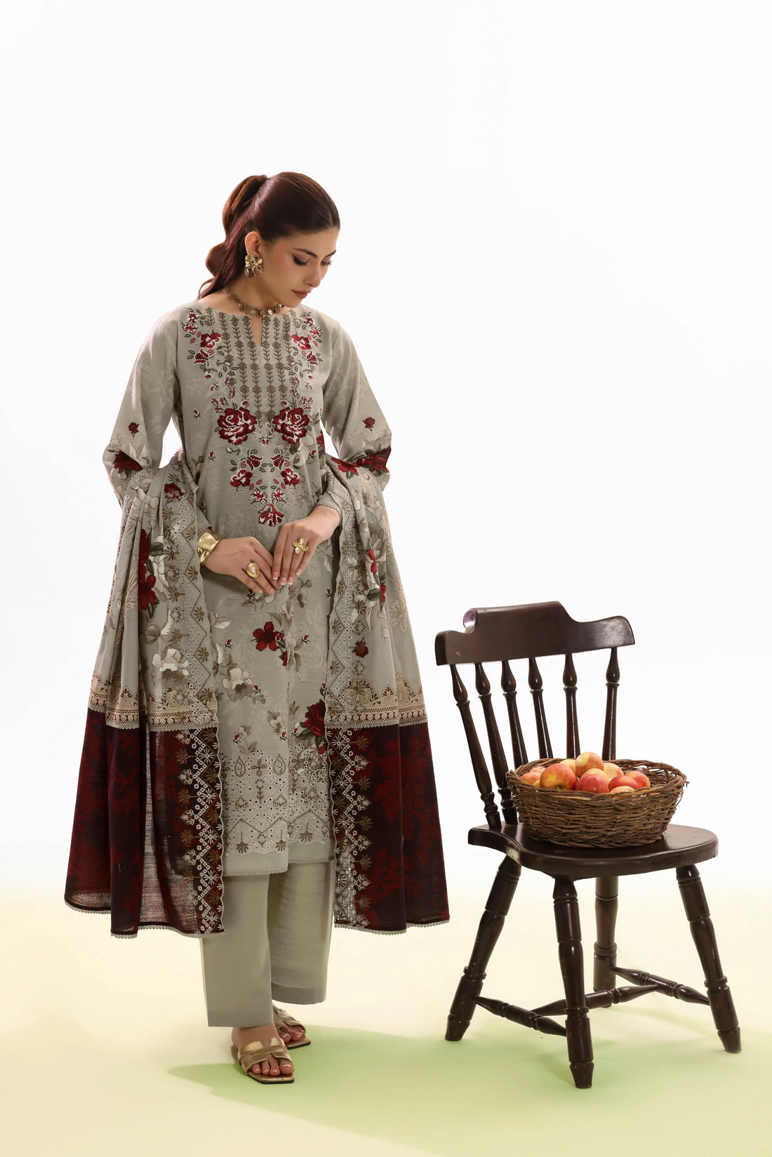 Kaari Sheesham, Khaddar Embroidered 3 Piece
