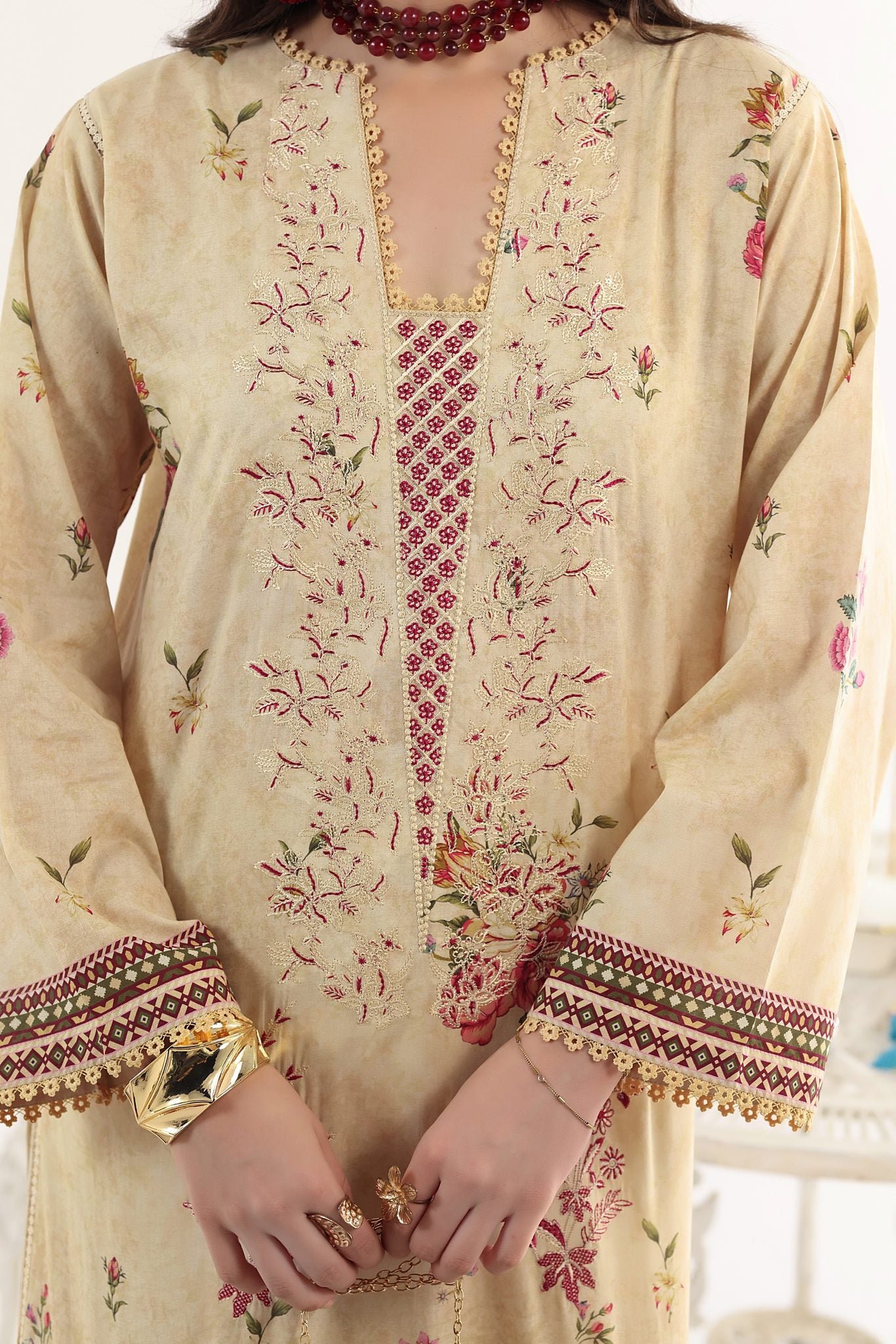 Siyara Cream & Crimson, Embroidered Lawn 3 Piece