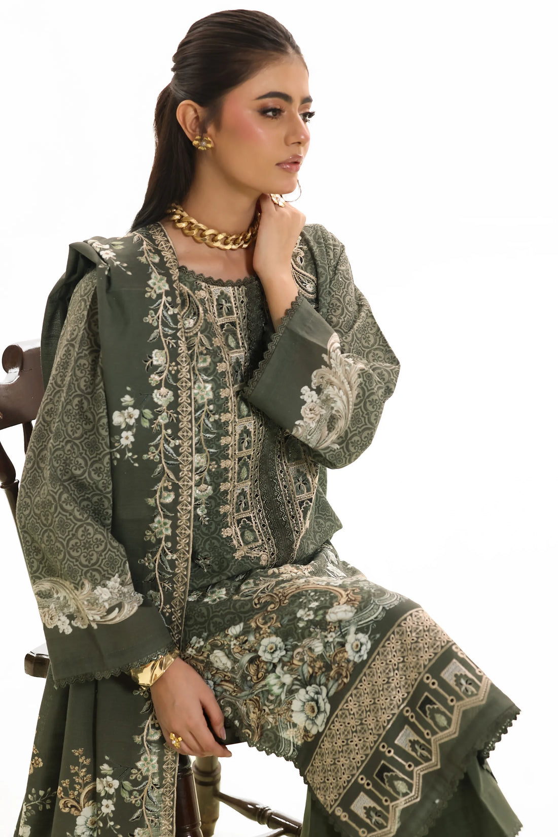 Kaari Sabza, Khaddar Embroidered 3 Piece