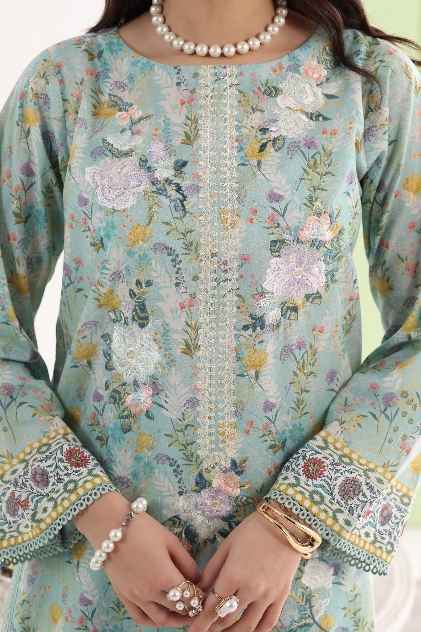 Siyara Aqua Bloom, Embroidered Lawn 3 Piece