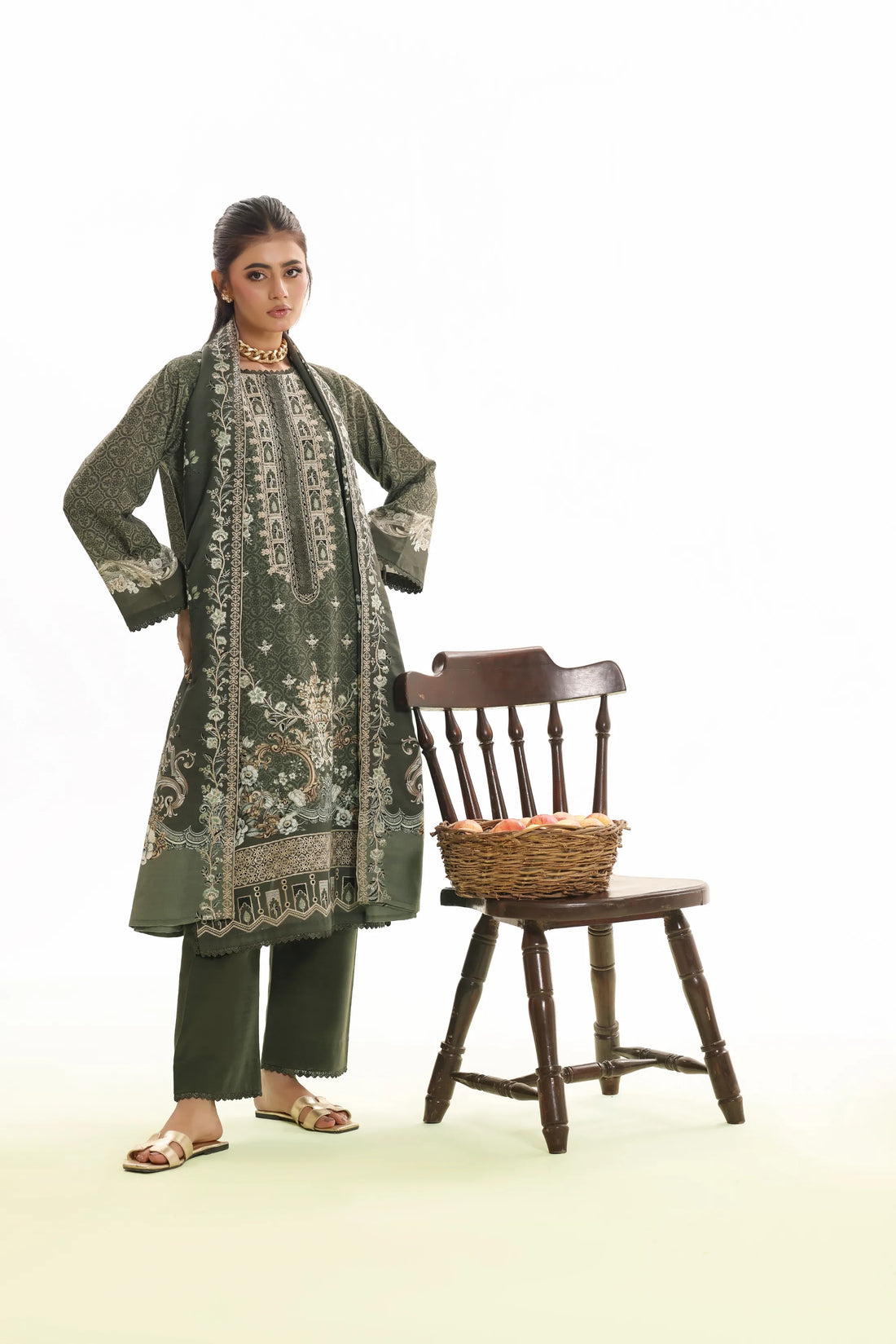 Kaari Sabza, Khaddar Embroidered 3 Piece