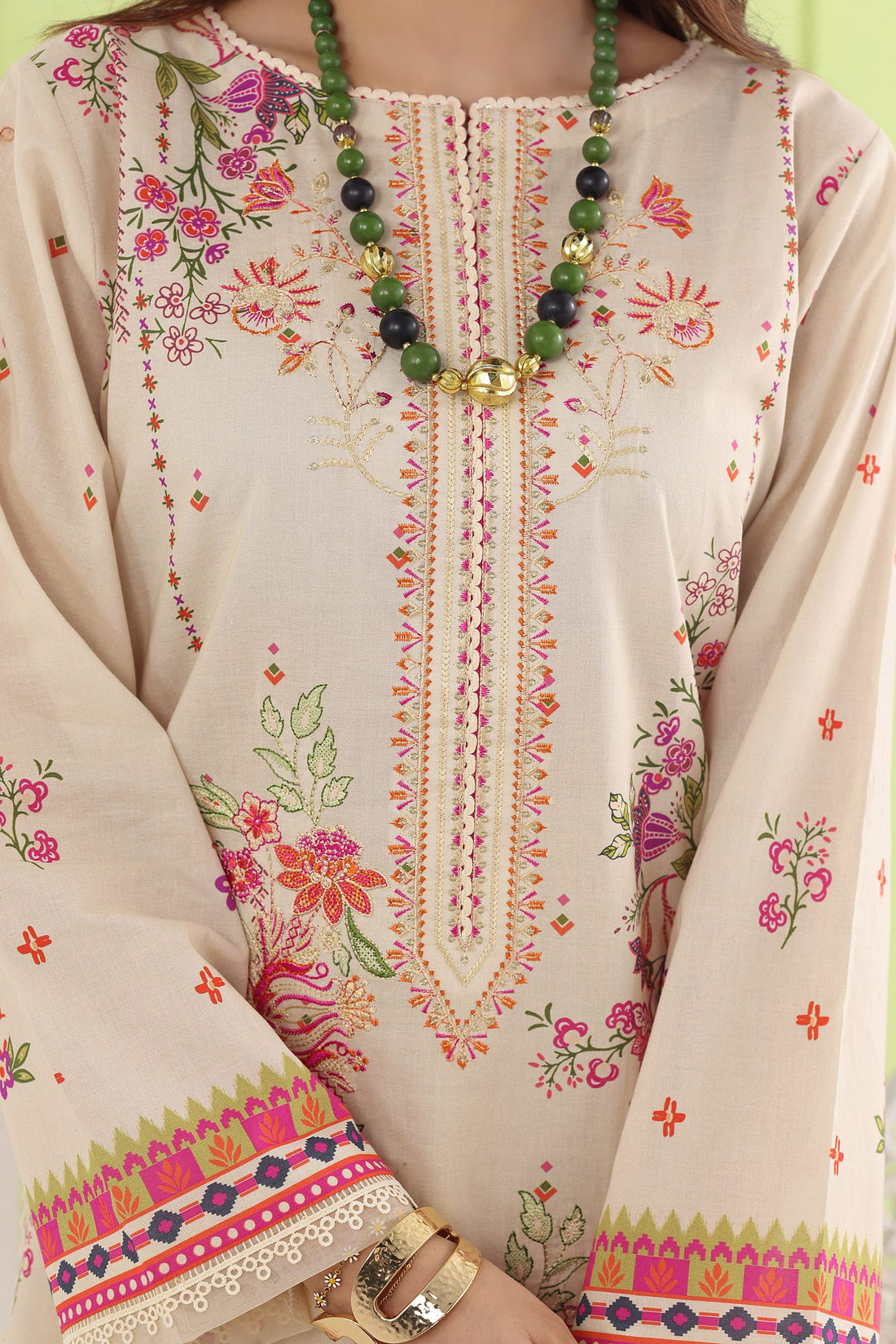 Bahar Ivory Rose, Embroidered Lawn 3 Piece (Stitched)