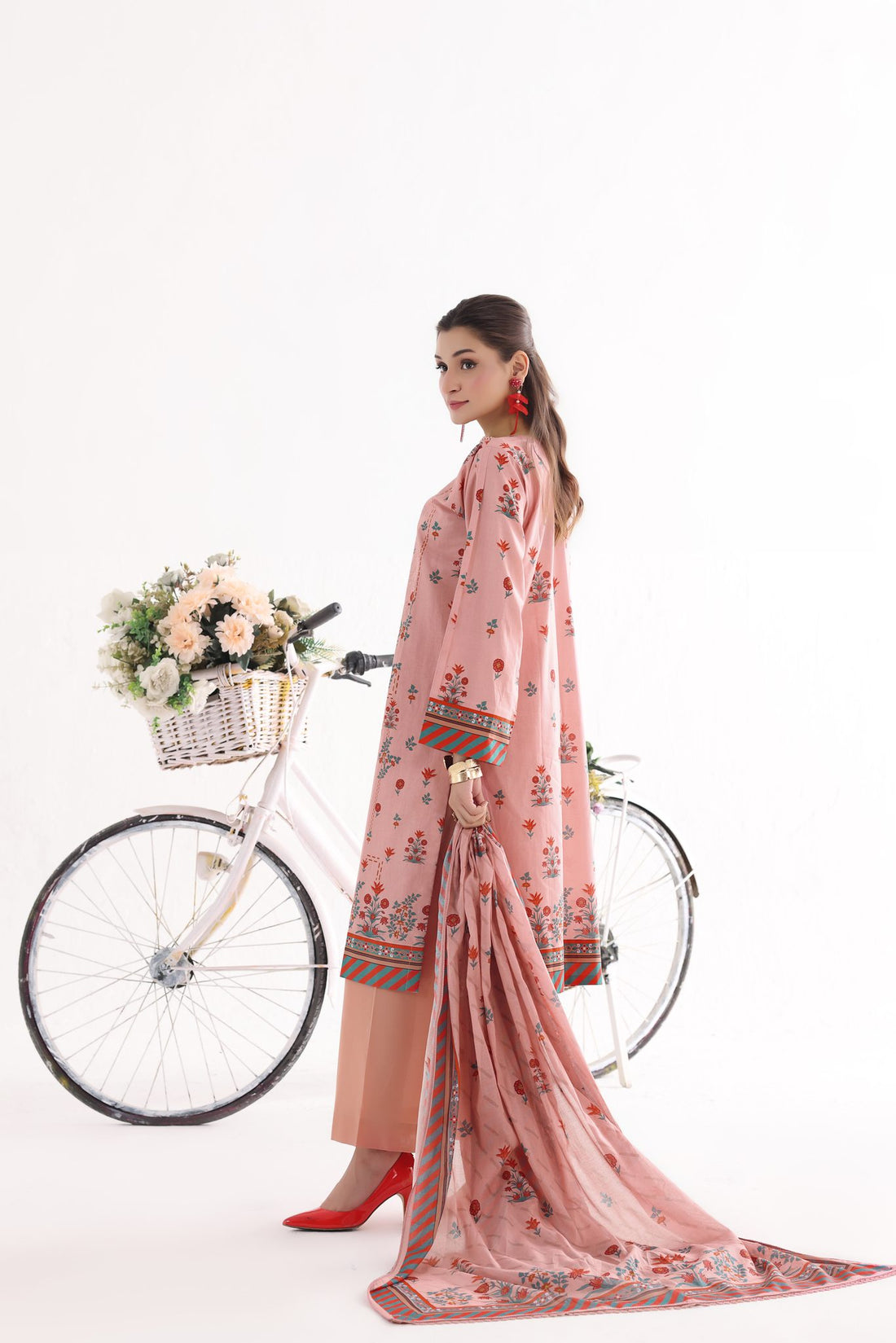 Bahar Dusty Rose, Embroidered Lawn 3 Piece