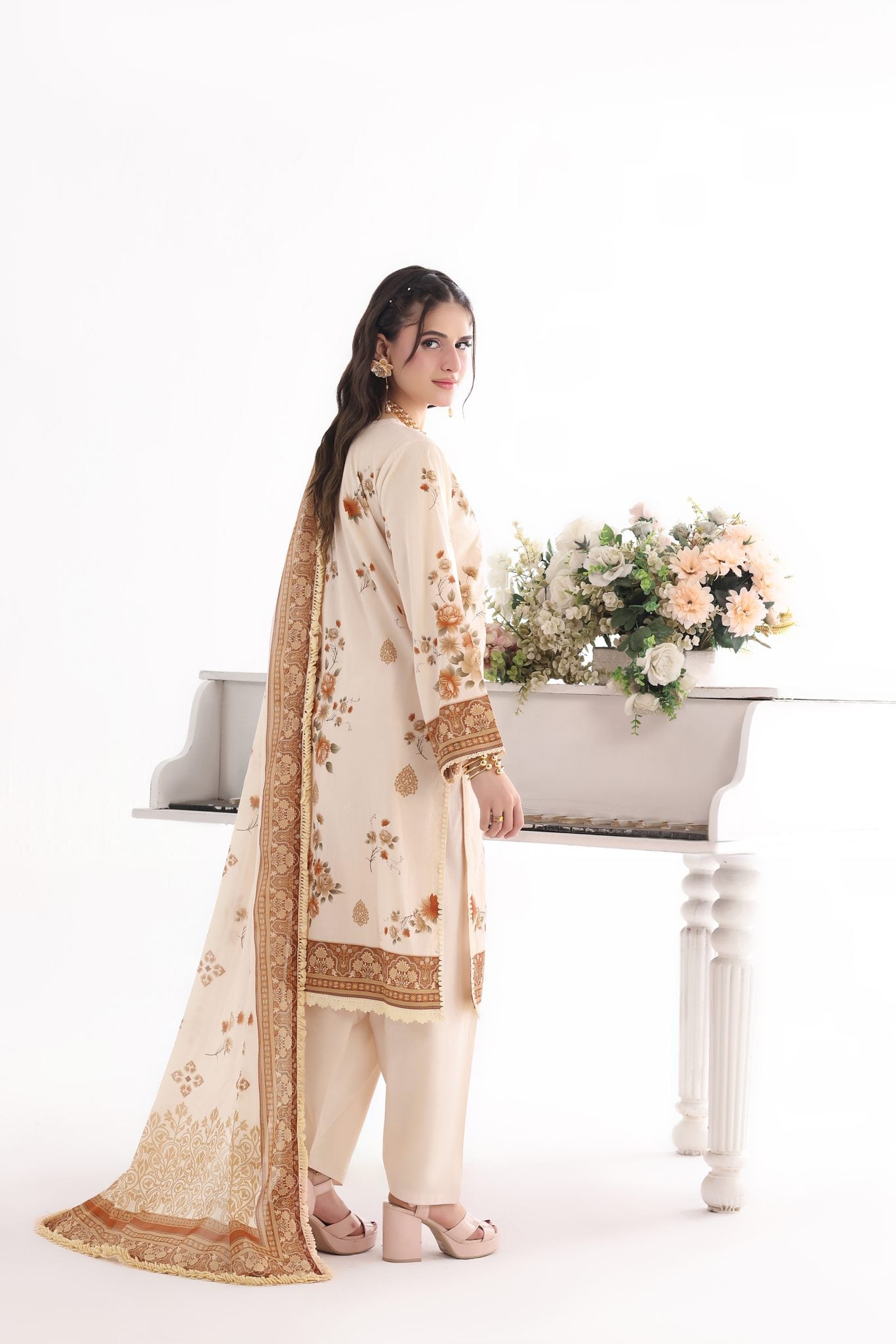 BAHAR - Embroidered Lawn 3 Piece