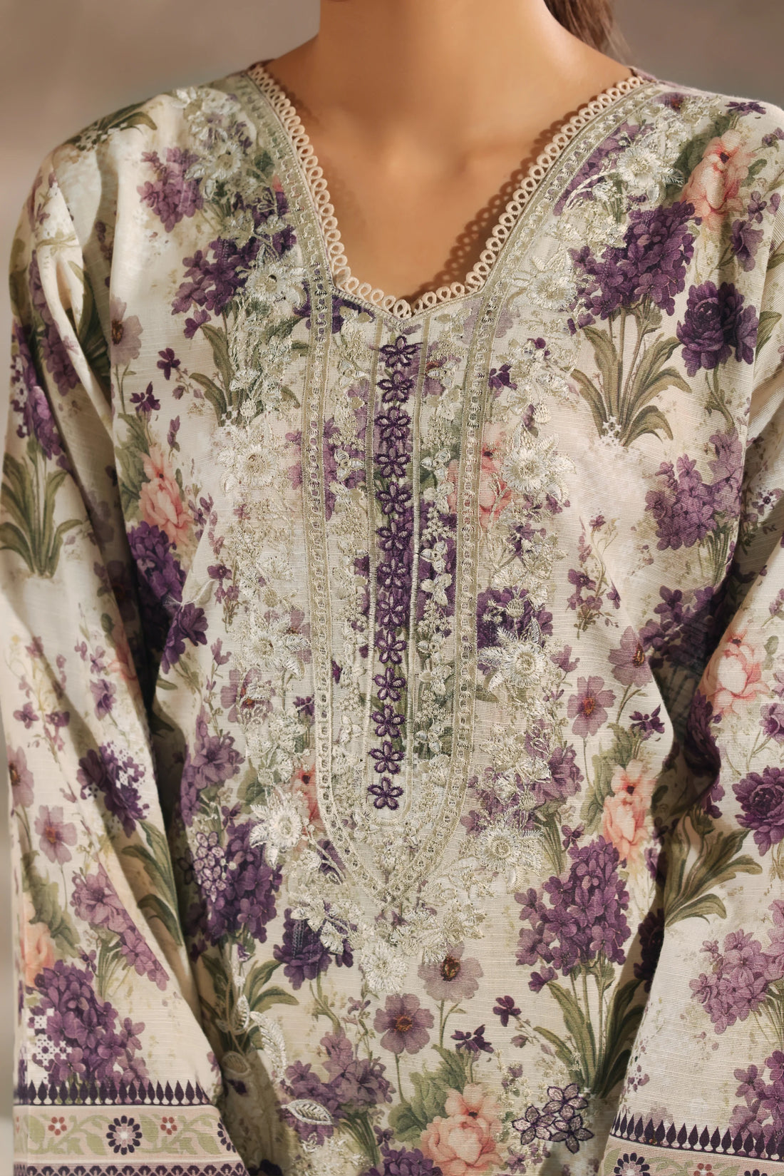 Muse Safeda, Printed Khaddar Embroidered 3 Piece