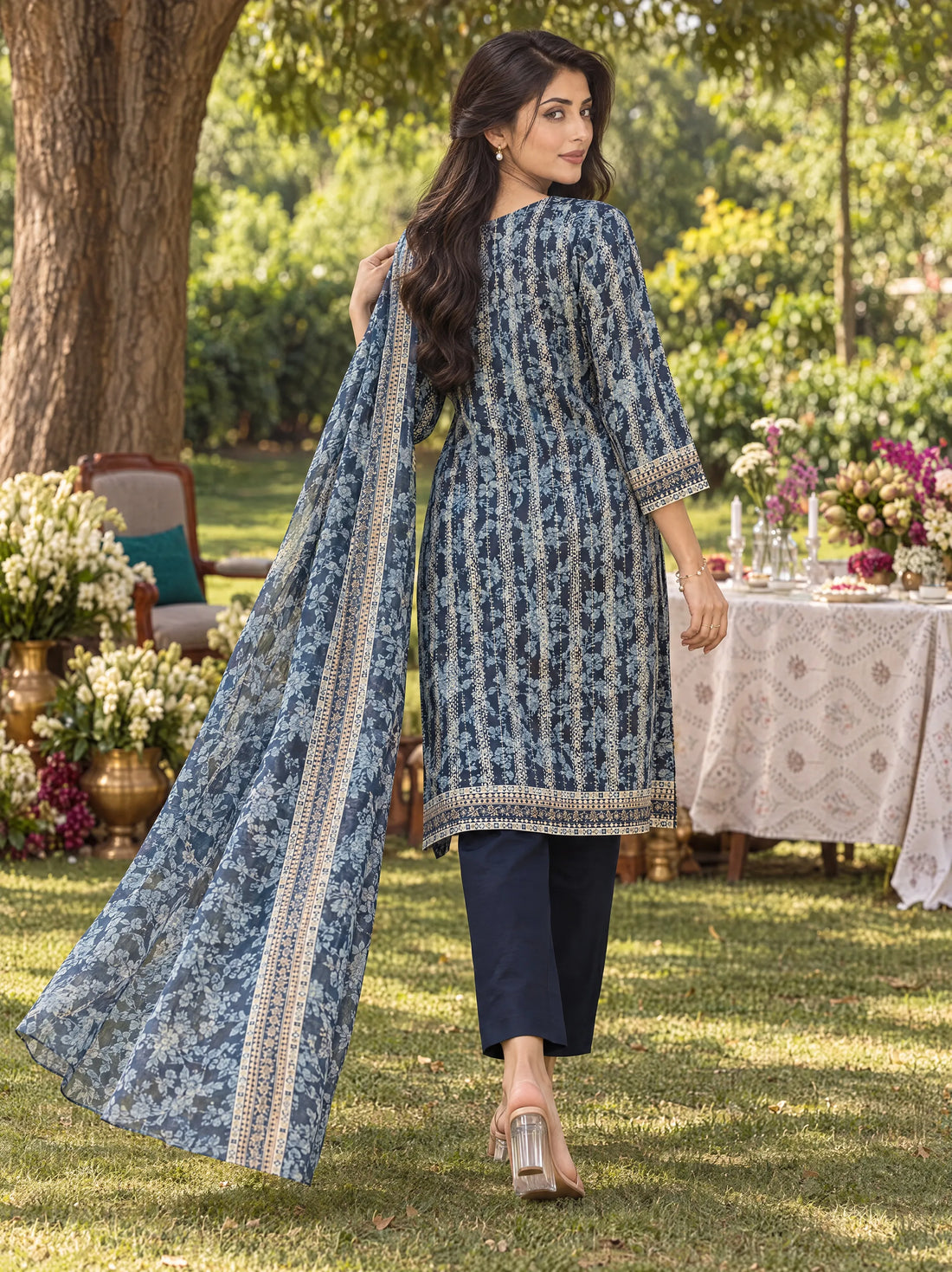 Neelofar Indigo, Printed Khaddar 3 Piece