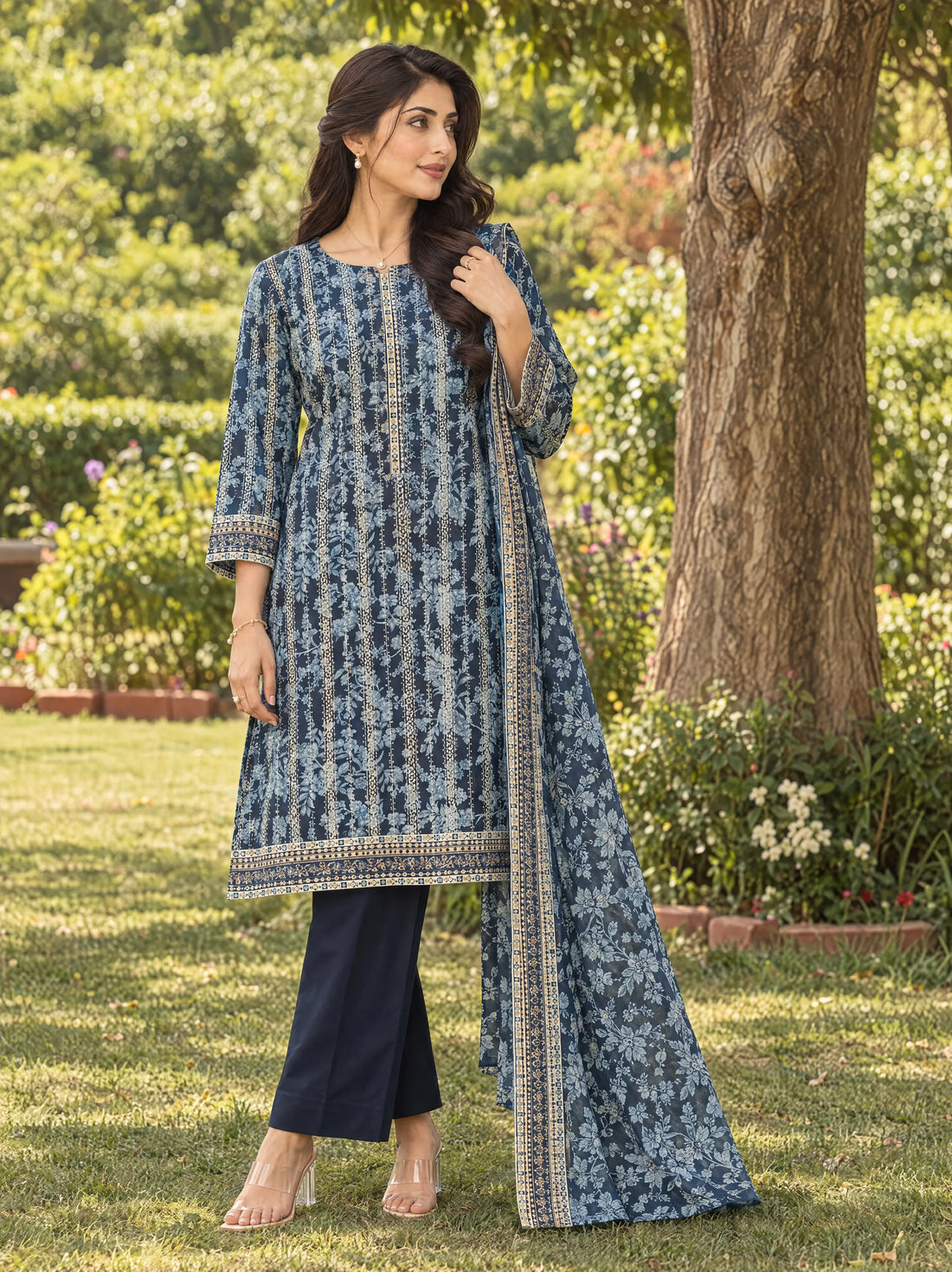 Neelofar Indigo, Printed Khaddar 3 Piece