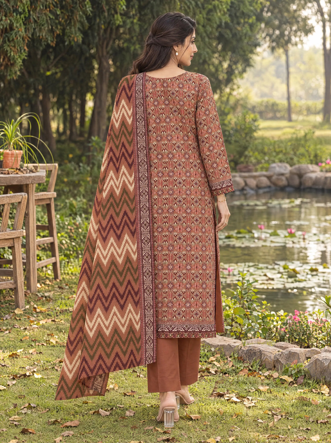 Gulnaar Terracotta, Printed Khaddar 3 Piece