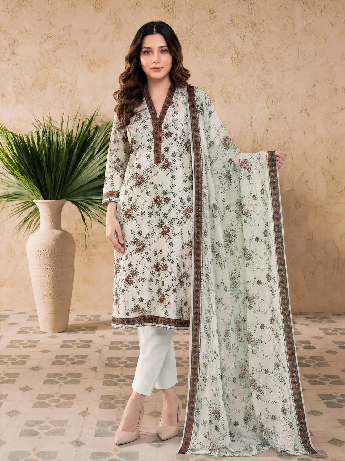Every Day Ivory Vine Printed Lawn Collection – 3 Piece