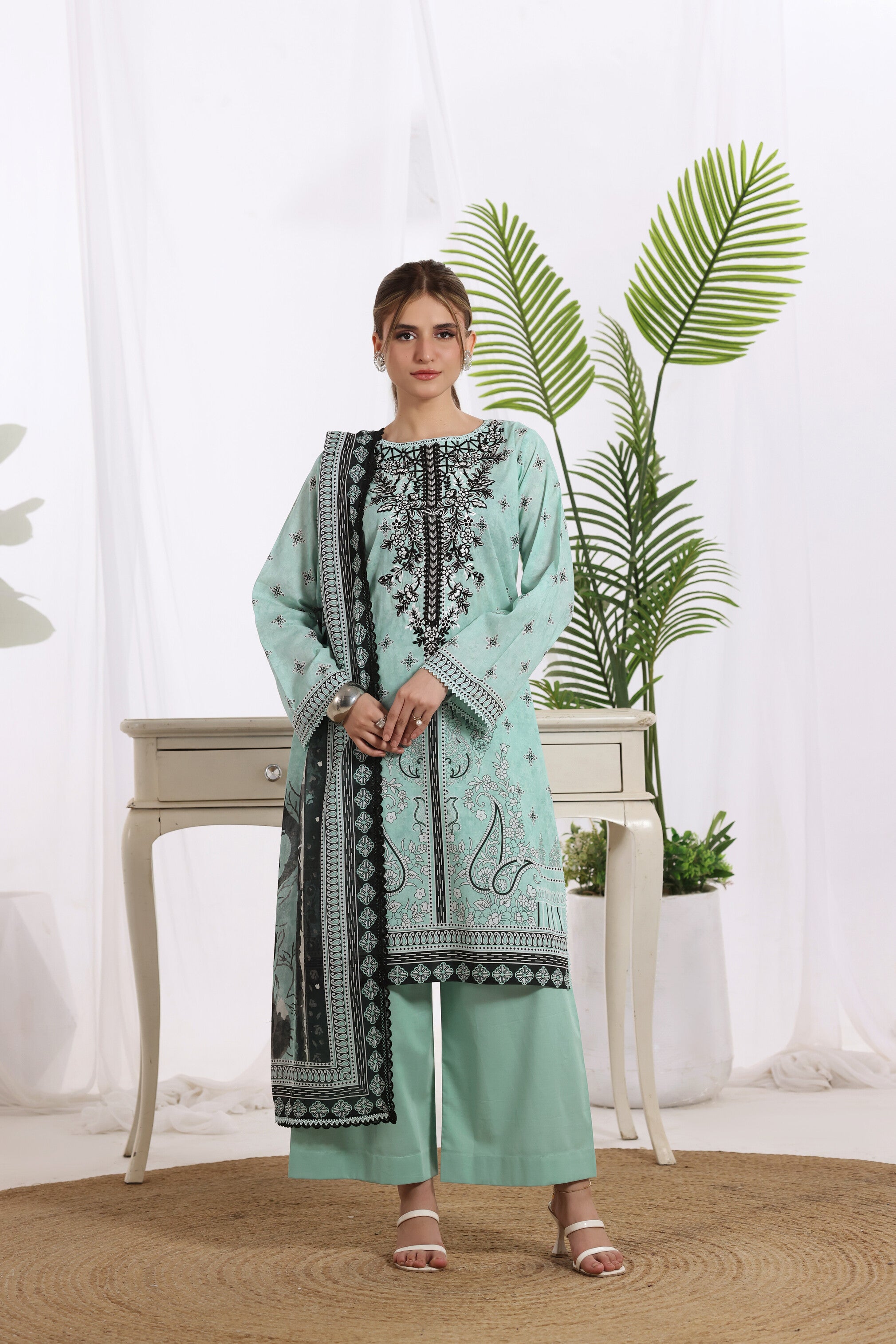 Sunehri Aqua Green, Digital Printed Embroidered Lawn 3 Piece